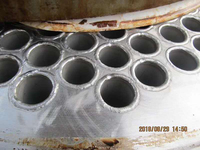 列管換熱器常(cháng)規維(wéi)護實拍 列管換熱器常規維護實拍