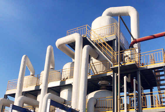 四效蒸發結晶設備項目安裝現（xiàn）場